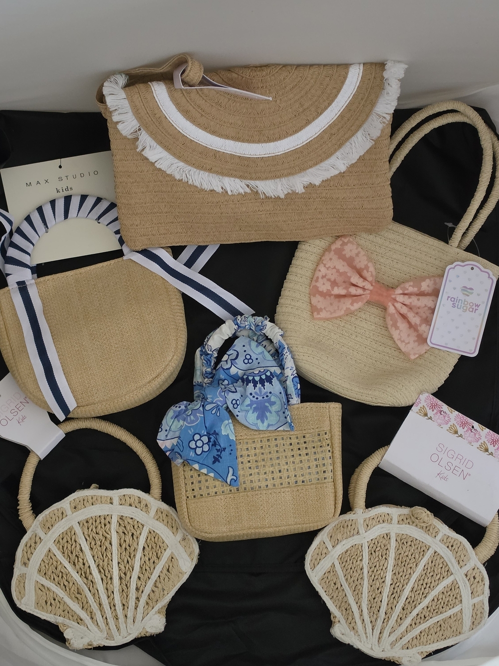Lot of 6 Kids Straw Purses, Assorted Designs & Sizes